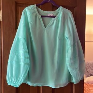 D&CO split v neck top with sleeve details New